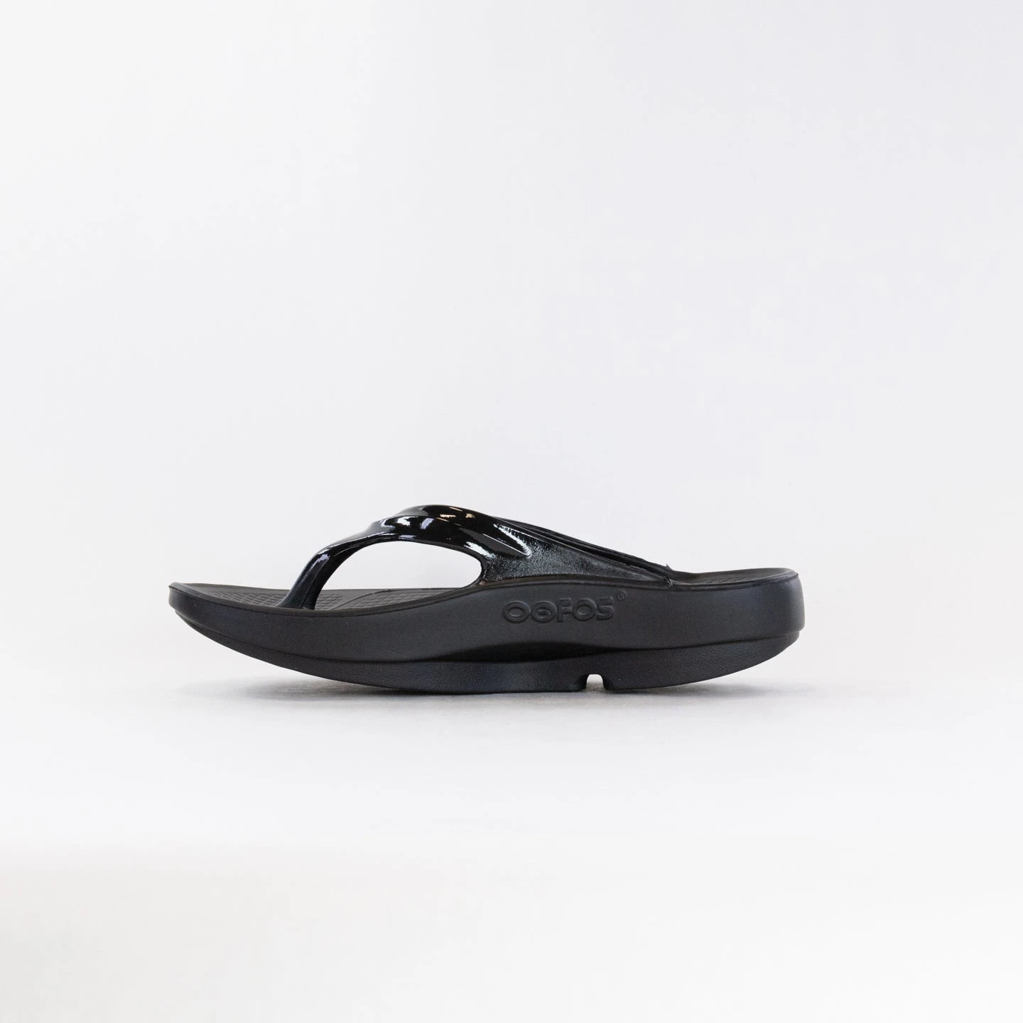 OOFOS OOlala Sandal (Women's) - Black 7 OOFOS OOlala Sandal (Women's) - Black - Image 5