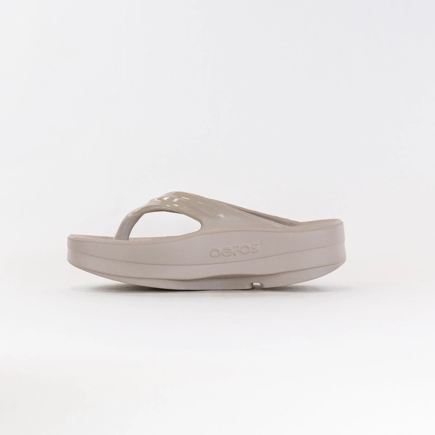 OOFOS OOMega Oolala Thong Sandal (Women's) - Nomad 7 OOFOS OOMega Oolala Thong Sandal (Women's) - Nomad - Image 5