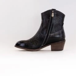 Spring Step L'Artiste Galop (Women's) - Black -Chiappetta Shoes MG 0487 e23592ba 5055 43d6 aacf 1d4c46ff2b7d