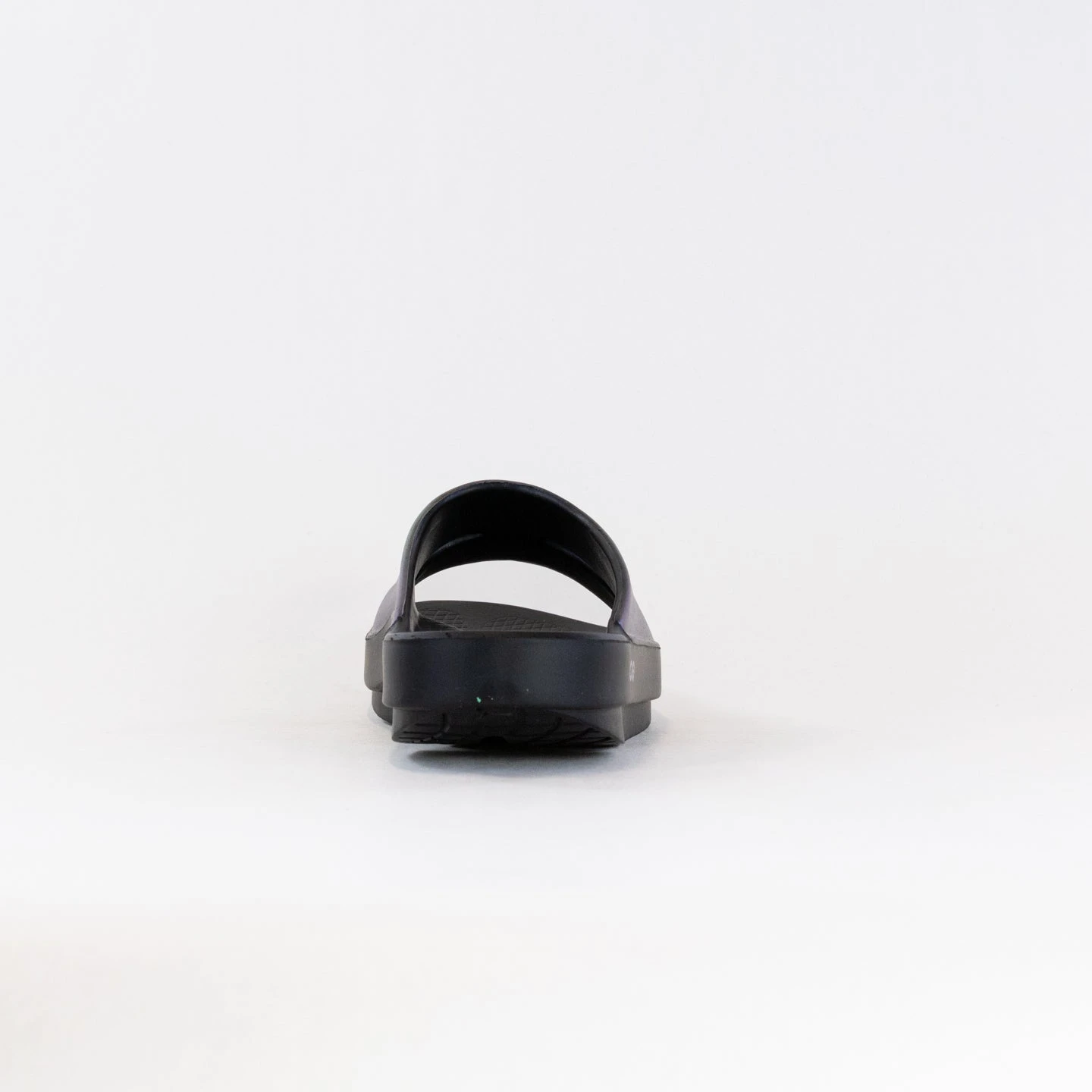 OOFOS OOahh Luxe Slide Sandal (Women's) - Midnight Spectre 8 OOFOS OOahh Luxe Slide Sandal (Women's) - Midnight Spectre - Image 6