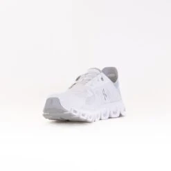 On Running On Cloud 6 Coast (Women's) - White Glacier -Chiappetta Shoes MG 0845 b3e7fd26 9700 4755 9daa 137d7b003b00