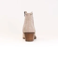 Spring Step Wildwest Boot (Women's) - Bone Leather -Chiappetta Shoes MG 2335 cf7241a8 1a5a 4b6a ac8b 49690de5093c