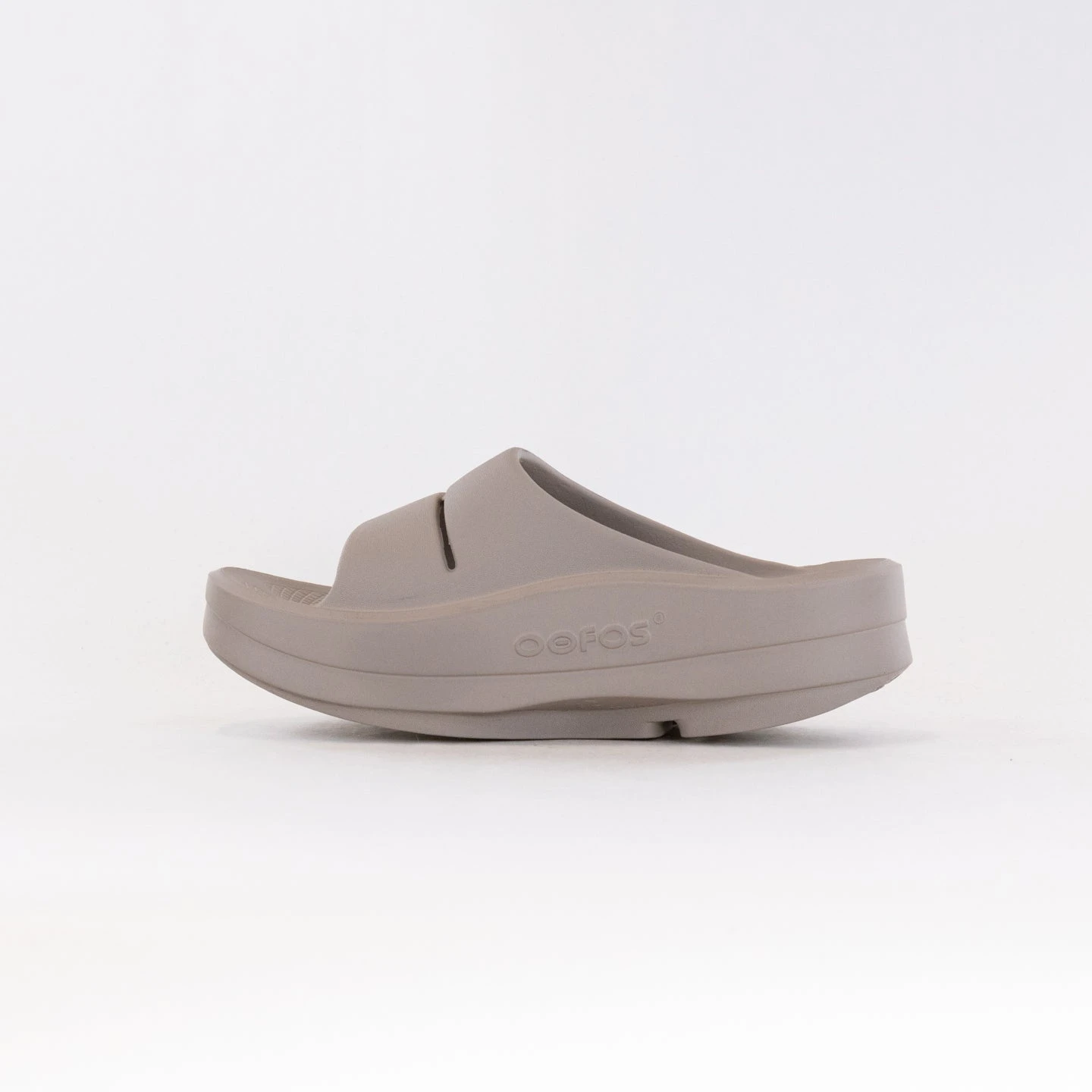 OOFOS OOMega Ooahh Sandal (Women's) - Nomad 7 OOFOS OOMega Ooahh Sandal (Women's) - Nomad - Image 5