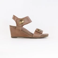 Taos Carousel 3 Wedge Sandal (Women's) - Tan Leather