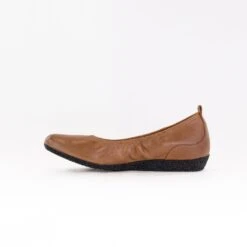 Taos Chit Chat (Women's) - Caramel 12 Taos Chit Chat (Women's) - Caramel -Chiappetta Shoes MG 5996 74a1929f c8cf 4406 826b df729fe709cf