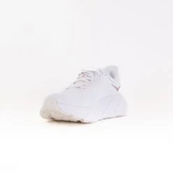 Hoka One One Hoka Arahi 7 (Women's) - Blanc De Bland/Rose -Chiappetta Shoes MG 8260 f73fad93 486d 4a36 8e1f dab2122a6115