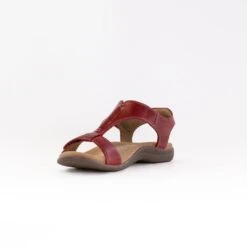 Taos The Show (Women's) - Red -Chiappetta Shoes MG 8399 c4e8c5dd 4d35 403d addc 57b32c8129db
