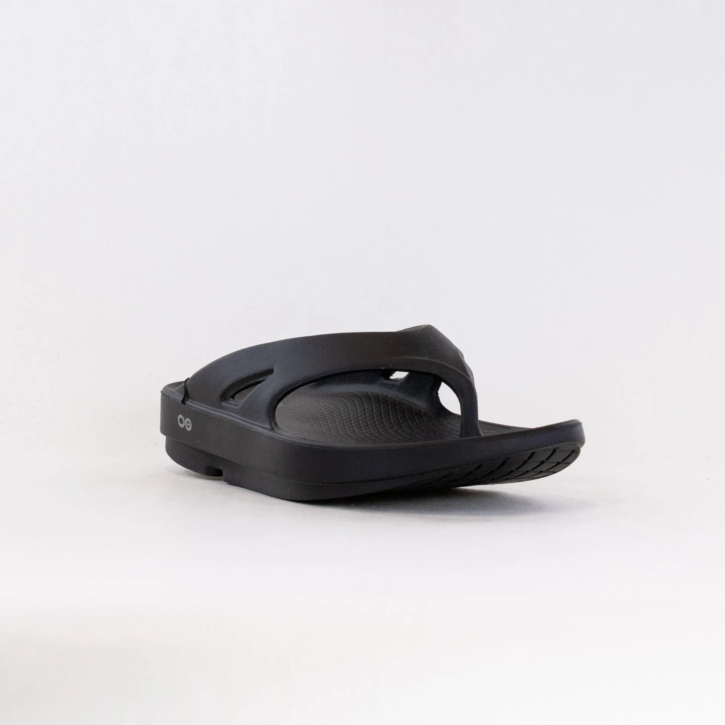 OOFOS Original Sandal (Unisex) - Black 4 OOFOS Original Sandal (Unisex) - Black - Image 2