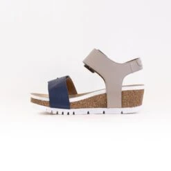 Josef Seibel Quinn 02 (Women's) - Ocean/Creme -Chiappetta Shoes MG 8727 92516aec d986 45b6 9bac 43a80d670bbc