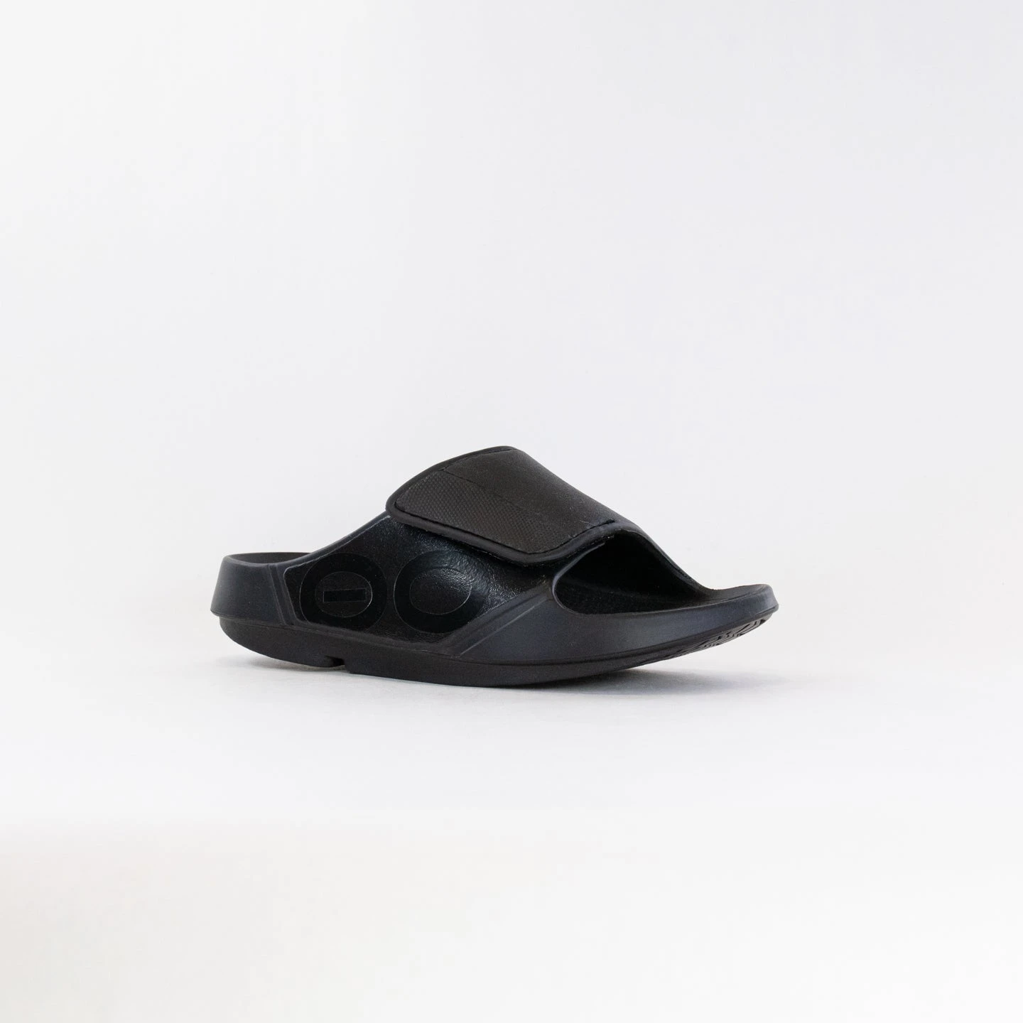 OOFOS OOahh Sport Flex Sandal (Unisex) - Matte Black 4 OOFOS OOahh Sport Flex Sandal (Unisex) - Matte Black - Image 2