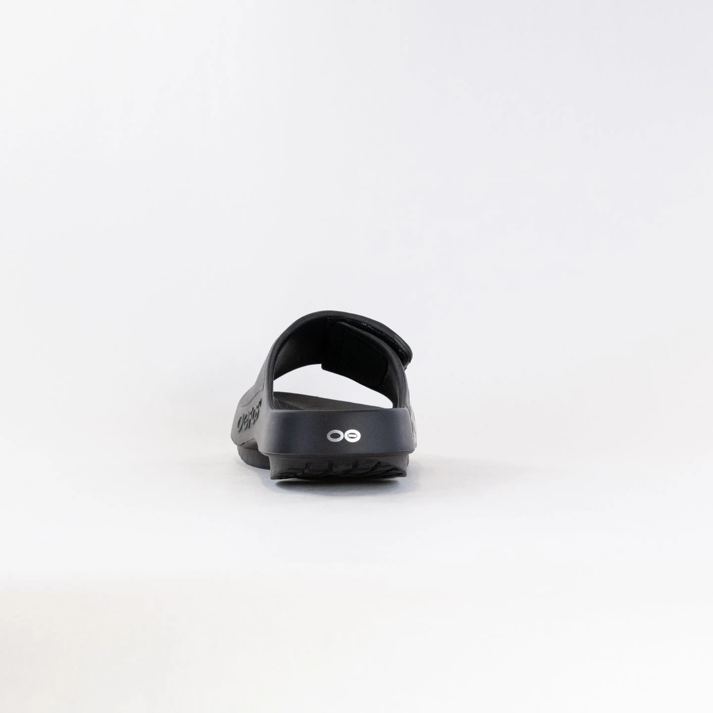 OOFOS OOahh Sport Flex Sandal (Unisex) - Matte Black 8 OOFOS OOahh Sport Flex Sandal (Unisex) - Matte Black - Image 6